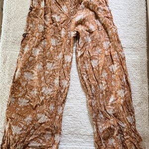 Jen's Pirate Booty Tan Patterned pants